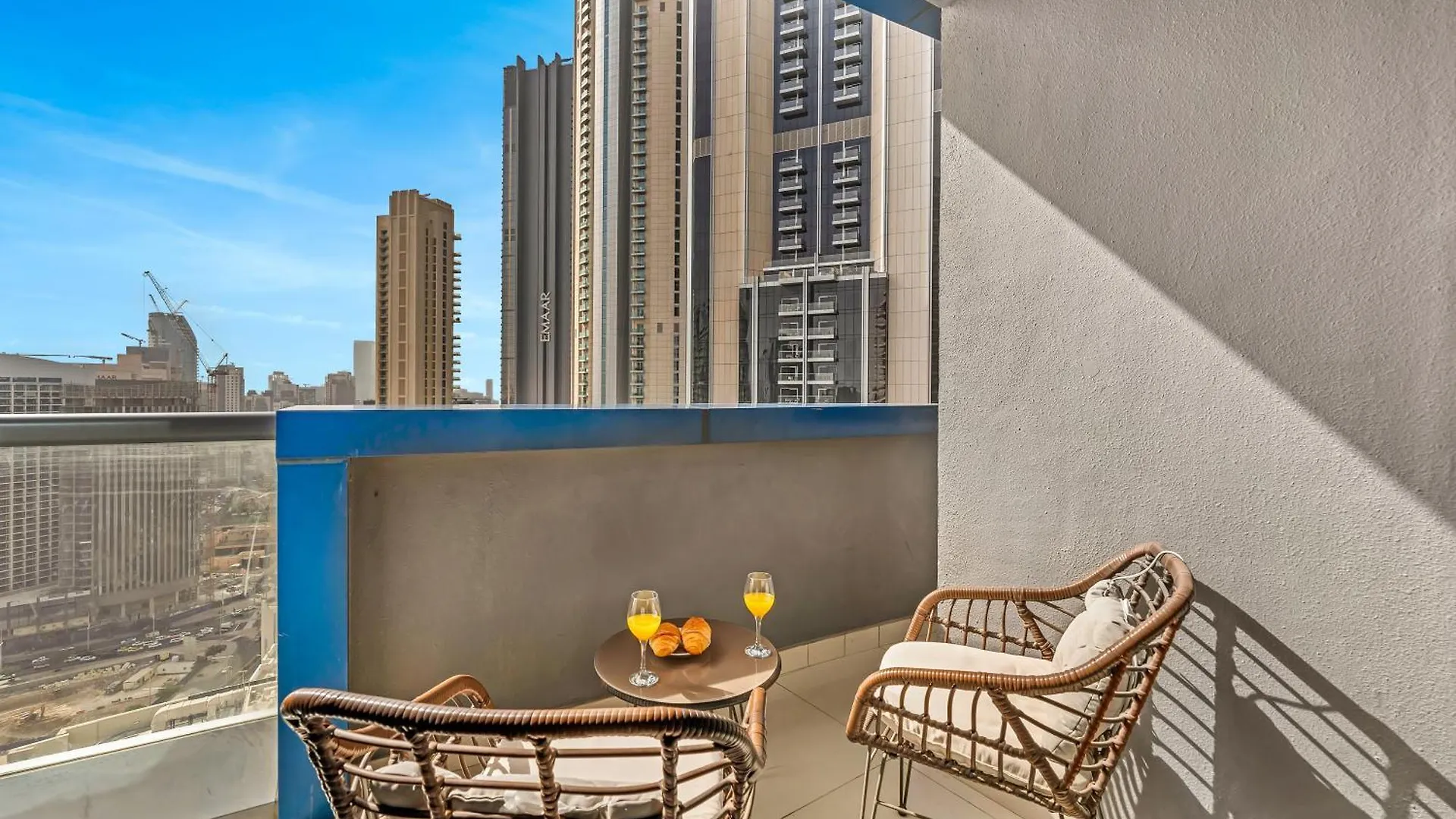 Luxury 1Br Burj Khalifa Area Apartment Dubai