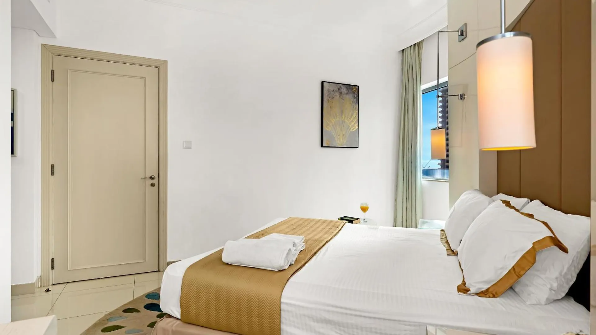 Luxury 1Br Burj Khalifa Area Apartment Dubai