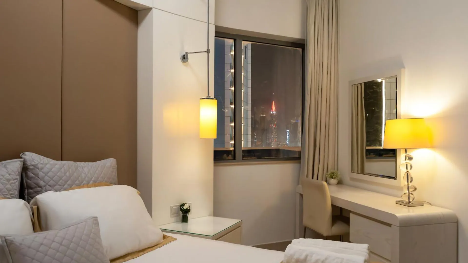 Luxury 1Br Burj Khalifa Area Apartment Dubai